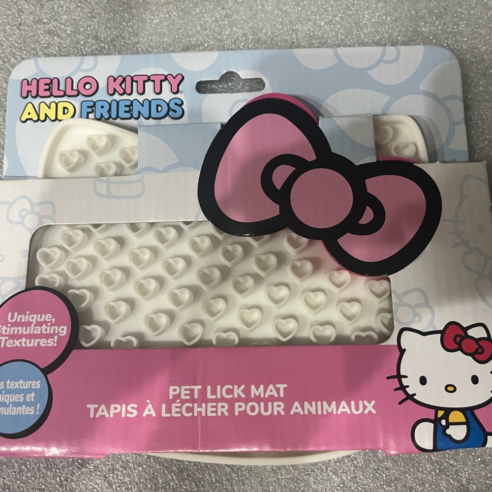 Hello Kitty Pink and White Lick Mat